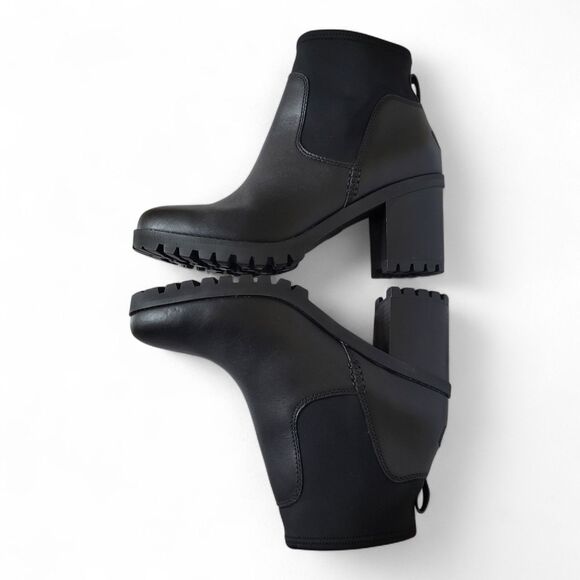 UGG Black Leather Winter Boots - Picture 7 of 9
